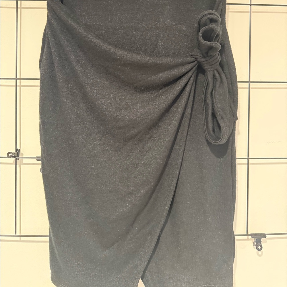 Black Gap Skirt with side tie.